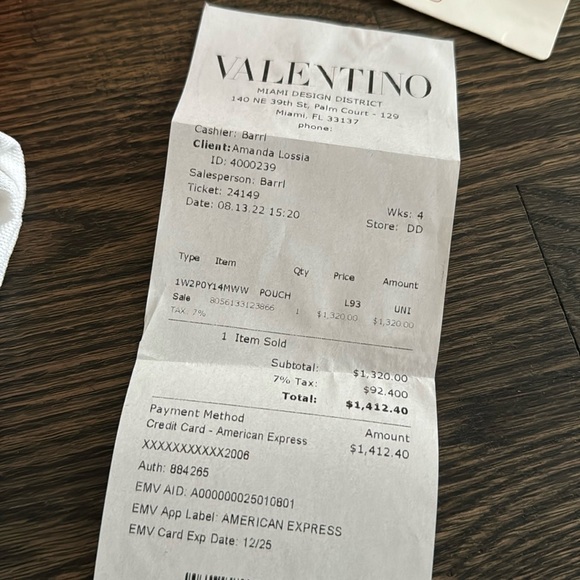 Valentino v logo signature bag - Picture 6 of 9